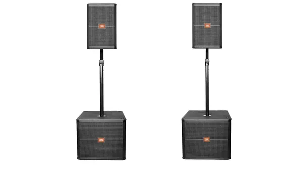 2× JBL SRX 712 + 2× JBL SRX 718 + 2× mellemrør