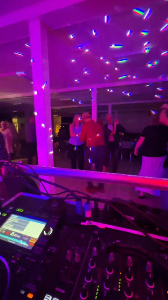 DJ til fødselsdag – LIMIT-LESS